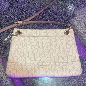 Calvin Klein crossbody white and nude